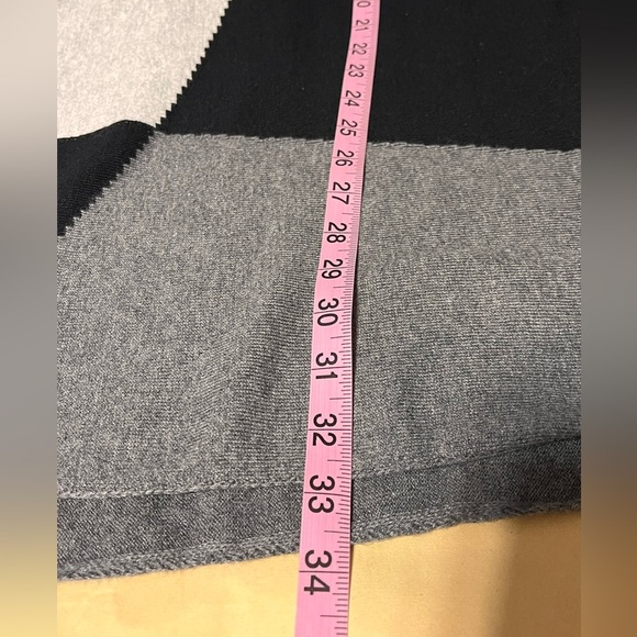 INC Color Block crew neck Sweater size XL petite - Picture 9 of 9